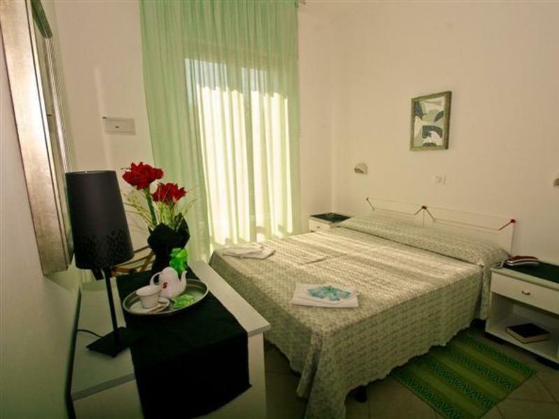 Hotel Napoleon San Mauro Mare Екстер'єр фото